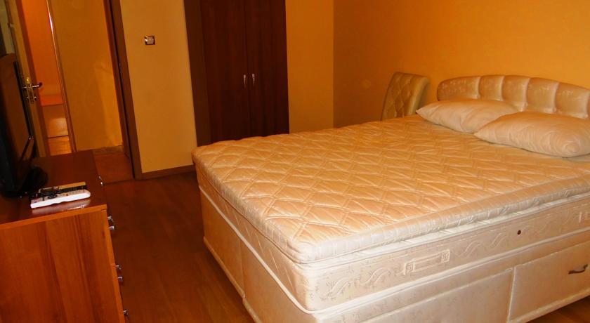 Luxury Versailles Apartments Center Opera Burgas Rum bild