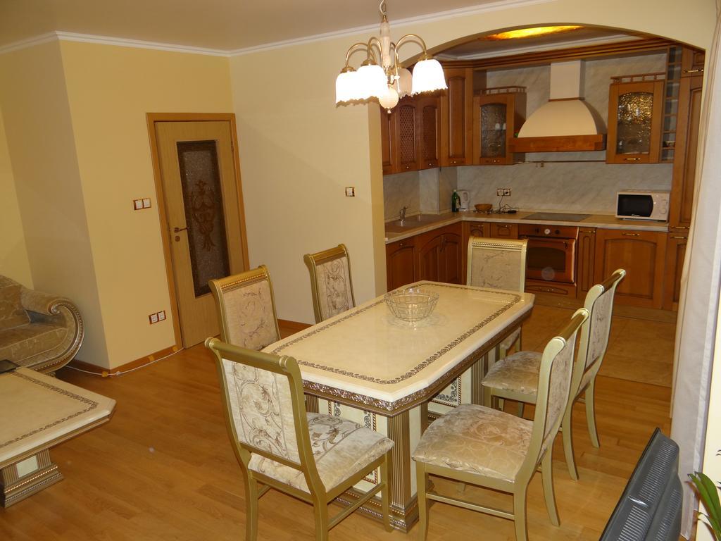 Luxury Versailles Apartments Center Opera Burgas Exteriör bild