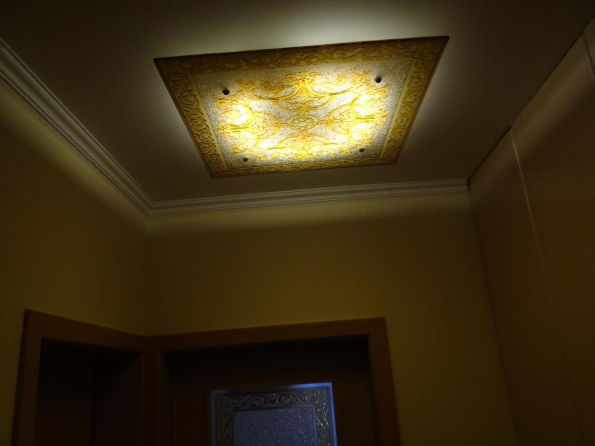 Luxury Versailles Apartments Center Opera Burgas Exteriör bild